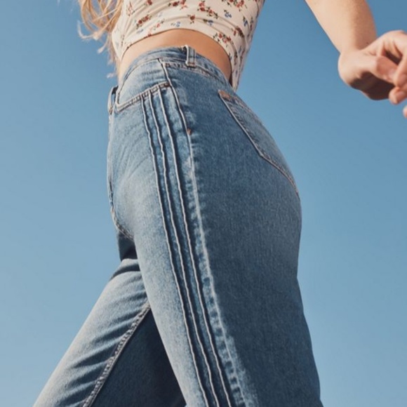 BDG Denim - BDG Mom High Waisted Pintuck Skinny Jeans